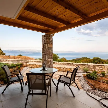 Stonevillas And Seaview Garden Marion Agnantio