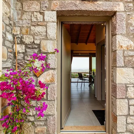 Dom wakacyjny Stonevillas And Seaview Garden Marion Agnantio