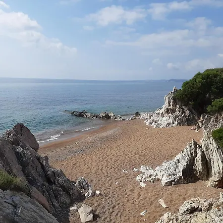 Stonevillas&seaview Garden Marion Vakantiehuis Agnantio