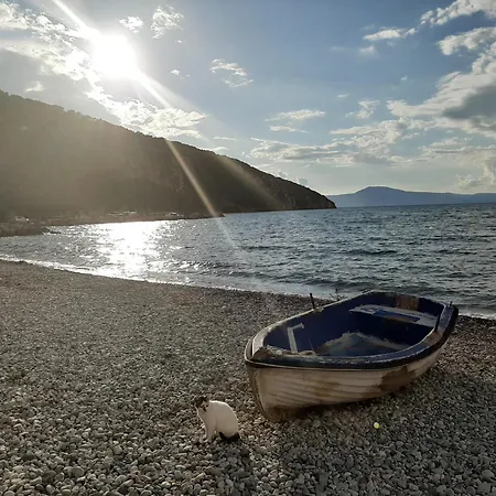 Stonevillas And Seaview Garden Marion * Agnantio
