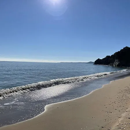Stonevillas&seaview Garden Marion Agnantio