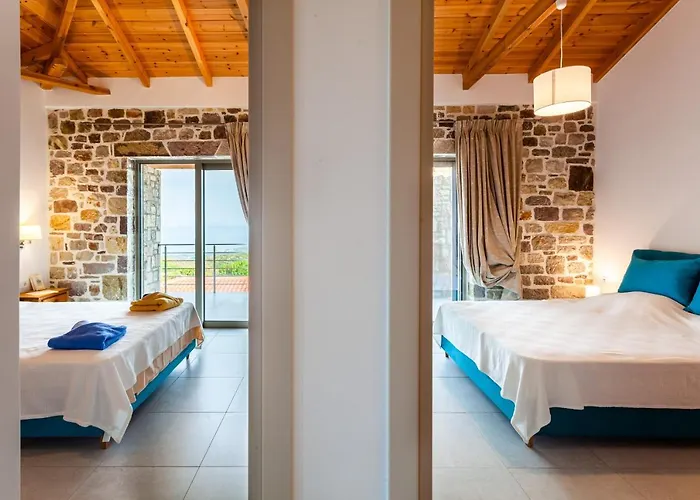 Vakantiehuis Stonevillas&seaview Garden Marion *