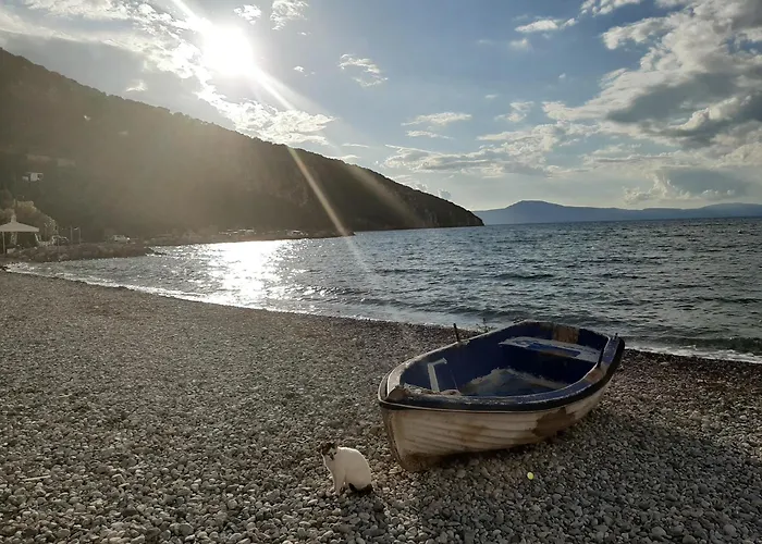 Stonevillas&seaview Garden Marion * Agnantio